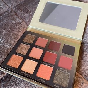 ❤️Violet Voss Olive You Forever Eyeshadow palette❤️